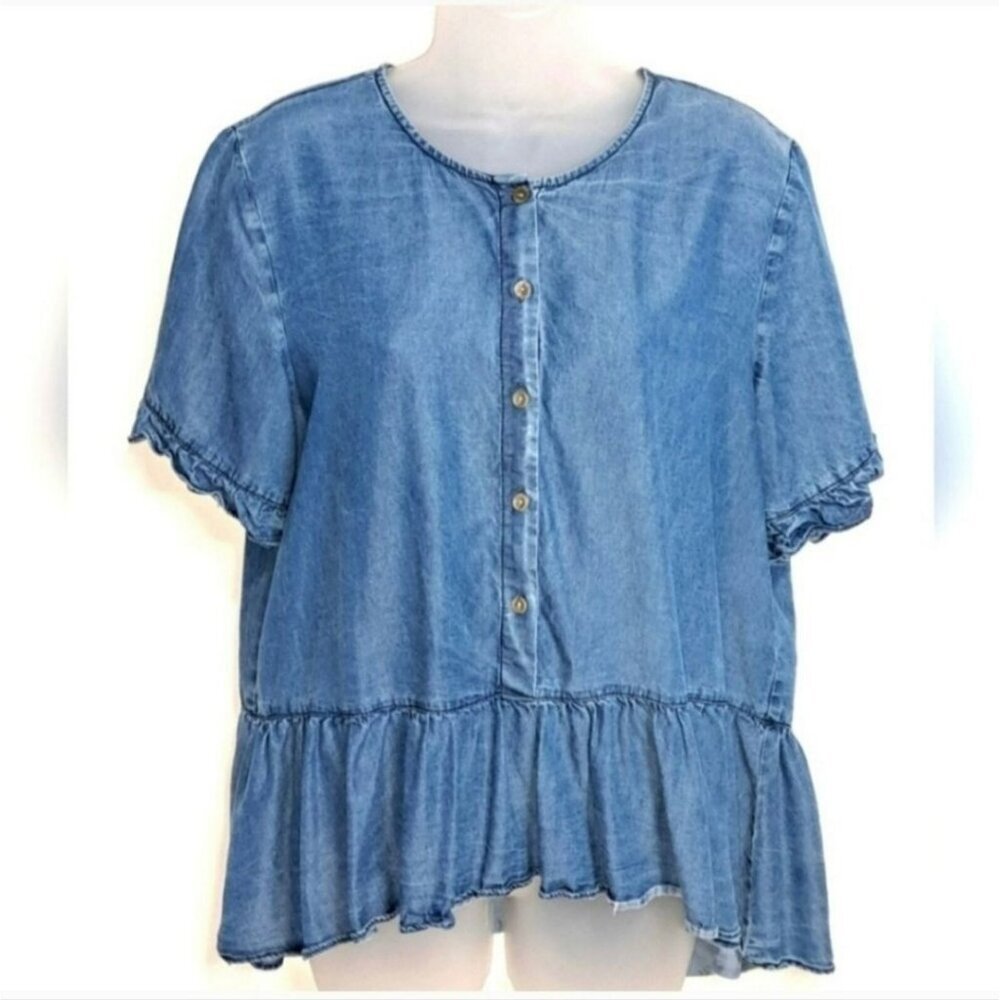 Velvet Heart Button Front Chambray Blouse Size Medium Slight High Low NWT